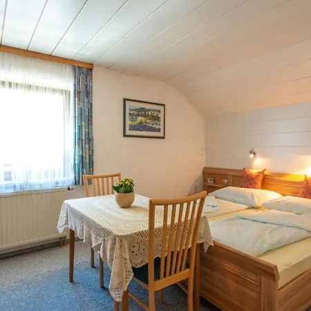 Nyaraló In With Swimming Pool