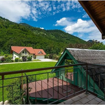 Hébergement de vacances In With Swimming Pool